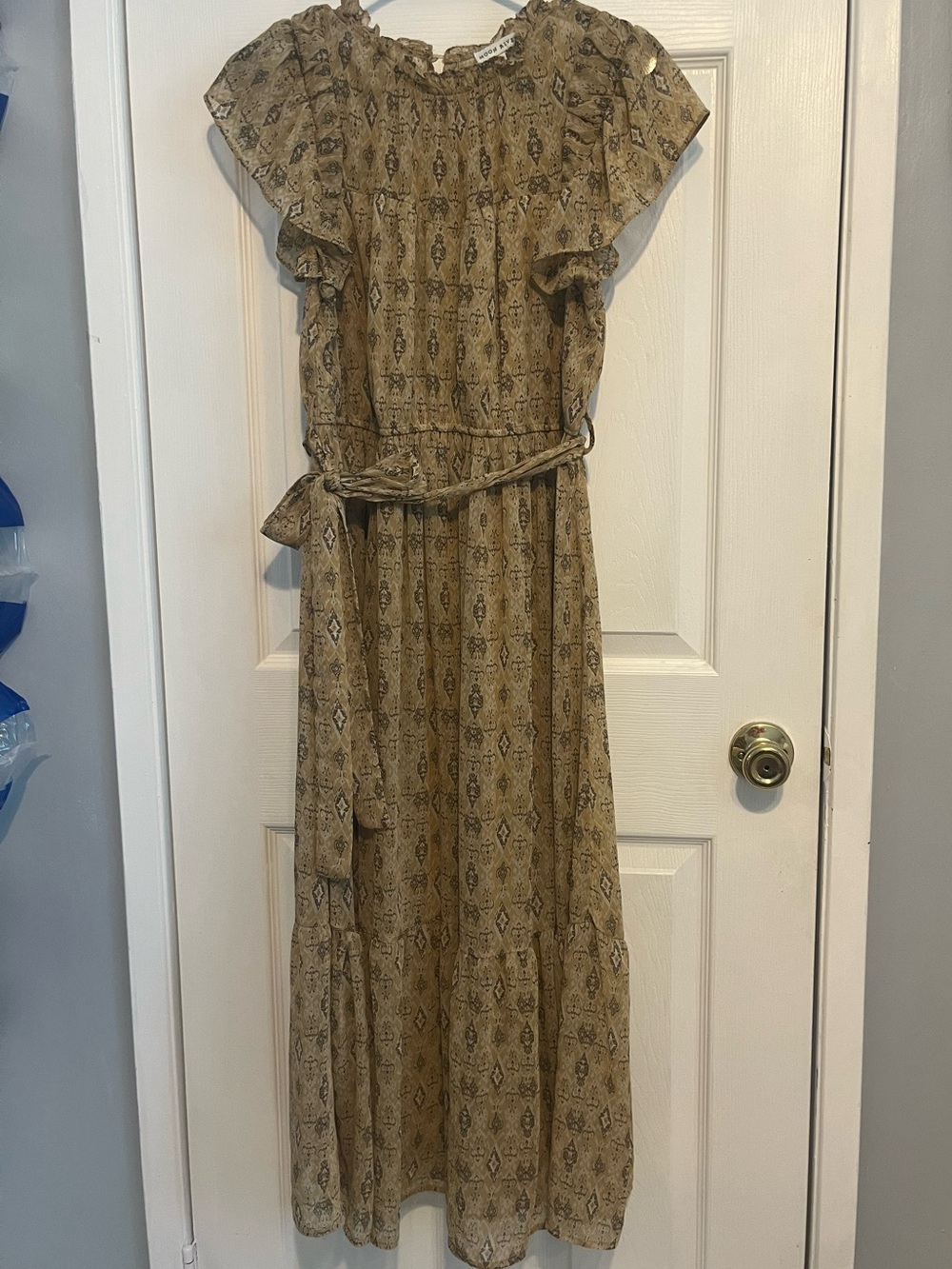 Moon River Beige Printed Flutter-Sleeve Maxi Dress